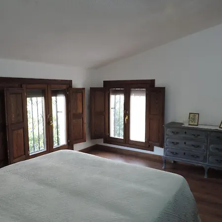 Holiday home Casa Con Jardin Y Aparcamiento En Viznar, Junto A Granada