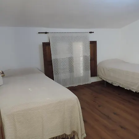 Casa Con Jardin Y Aparcamiento En Viznar, Junto A Granada