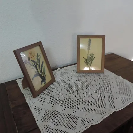Casa Con Jardin Y Aparcamiento En Viznar, Junto A Granada *